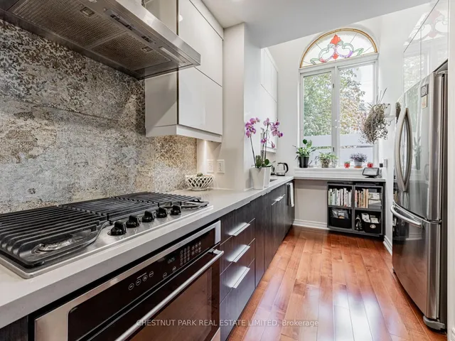 Additional image 8 of 280 Sherbourne St Unit 4