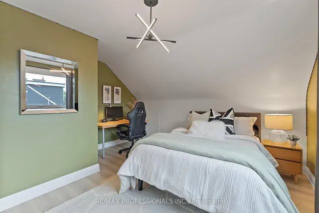 Additional image 36 of 18 Lavington Dr