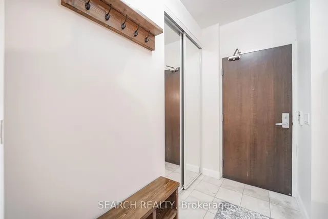 Additional image 12 of 19 Grand Trunk Cres Unit 201