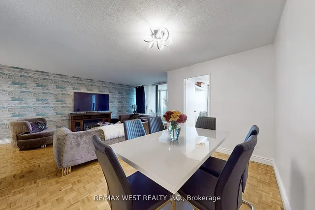 Additional image 12 of 627 The West Mall Unit 1810