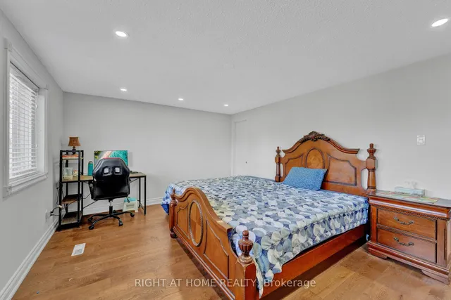 Additional image 25 of 105 Hupfield Tr