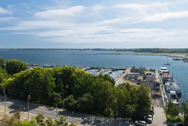 Additional image 42 of 550 Queens Quay Unit 201