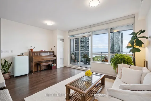 Additional image 13 of 36 Park Lawn Rd Unit 2403