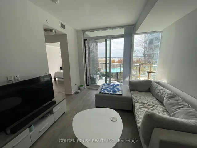 Additional image 8 of 1 Edgewater Dr Unit 314