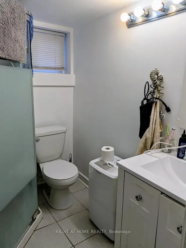 Additional image 27 of 239 Woodbine Ave