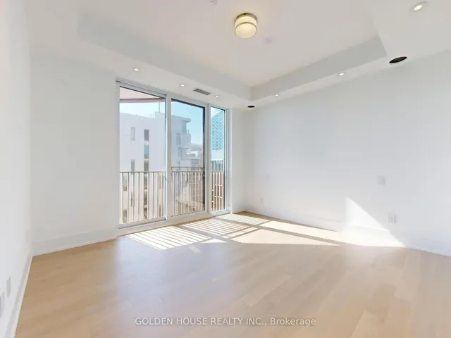 Additional image 23 of 155 Merchants' Wharf Unit 1112