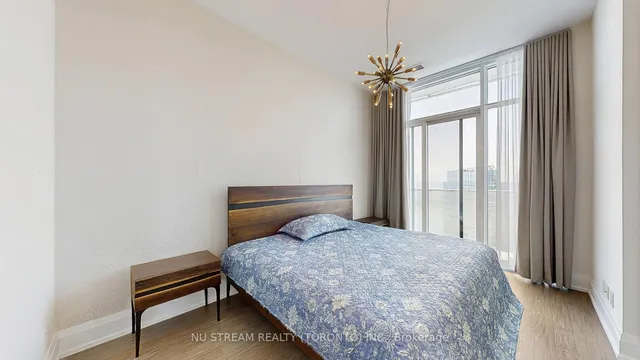 Additional image 20 of 100 Harbour St Unit PH101