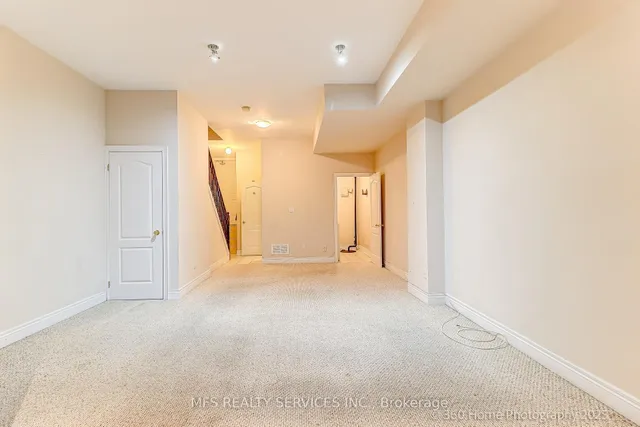 Additional image 21 of 132 B Finch Ave