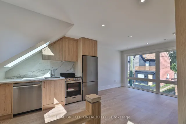 Additional image 42 of 273 Grace St