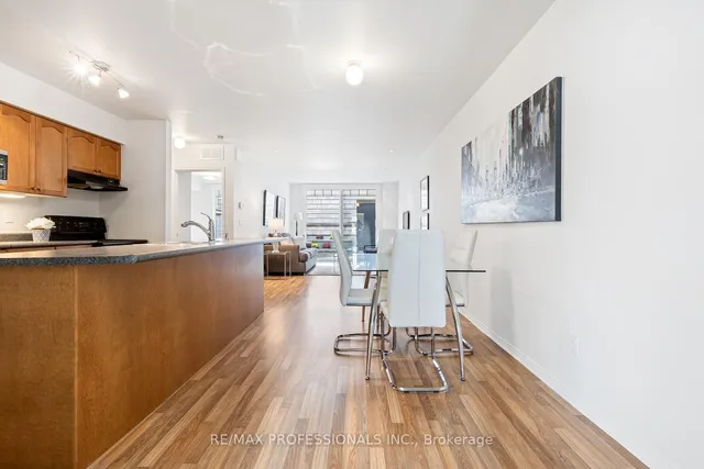 Additional image 8 of 3400 Lake Shore Blvd Unit 104