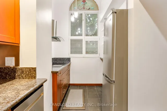 Additional image 8 of 280 Sherbourne St Unit 14