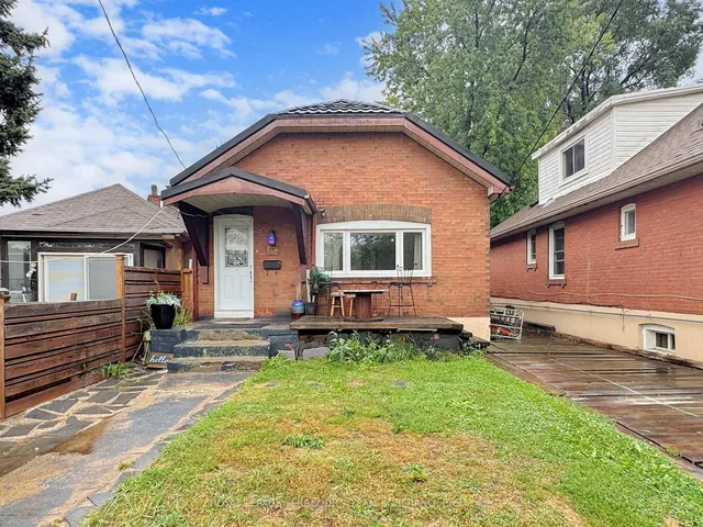 15 Victoria Ave