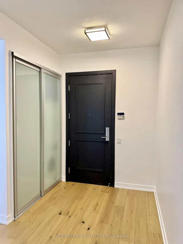 Additional image 4 of 88 Park Lawn Rd Unit 1807