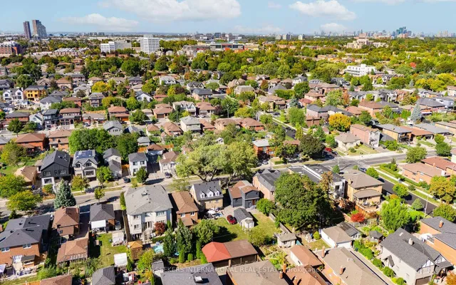 Additional image 20 of 907 Glencairn Ave