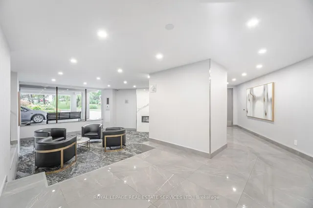 Additional image 2 of 10 Edgecliff Gfwy Unit 303