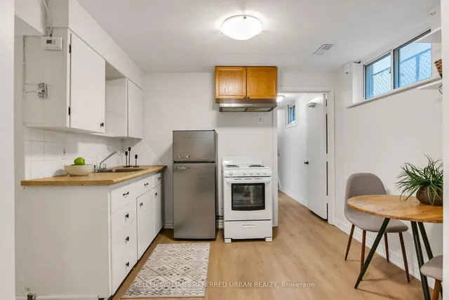 Additional image 36 of 106 Leyton Ave