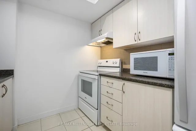 Additional image 19 of 8 Trent Ave Unit 407