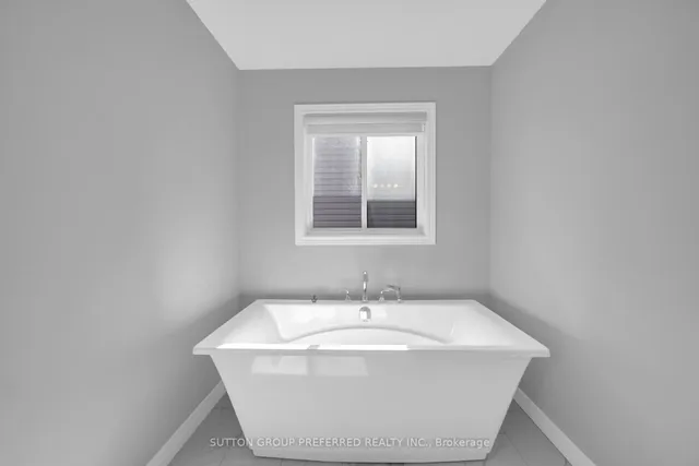 Additional image 23 of 59 Spachman St