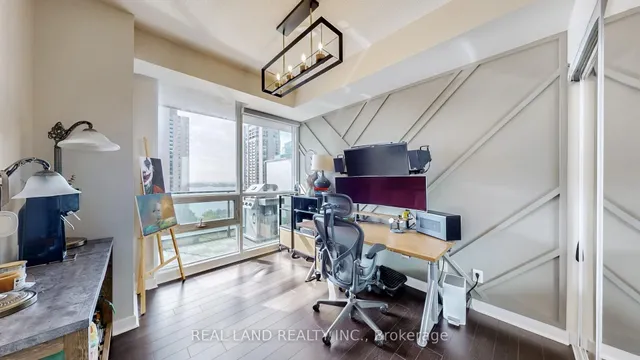 Additional image 30 of 33 Bay St Unit 1908