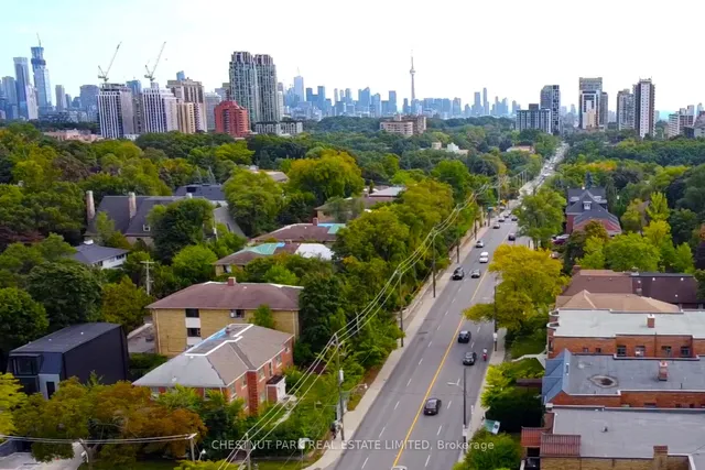 Additional image 30 of 1648 Bathurst St Unit 5