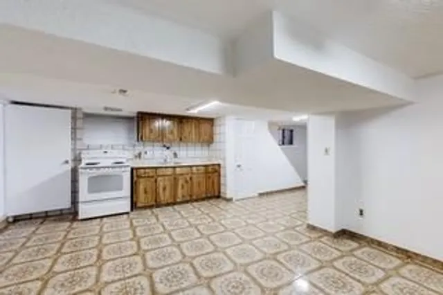 Additional image 21 of 67 Holland Park Ave