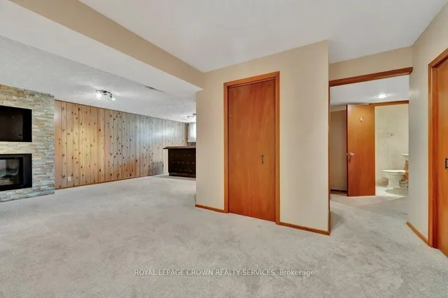 Additional image 34 of 73 Champlain Cres