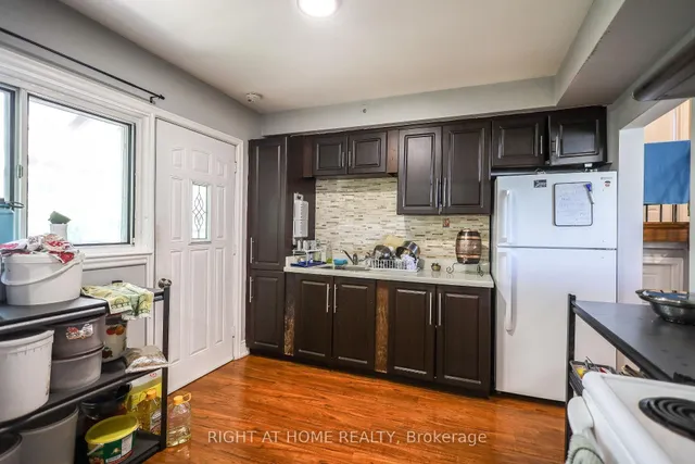 Additional image 8 of 3261 Lawrence Ave