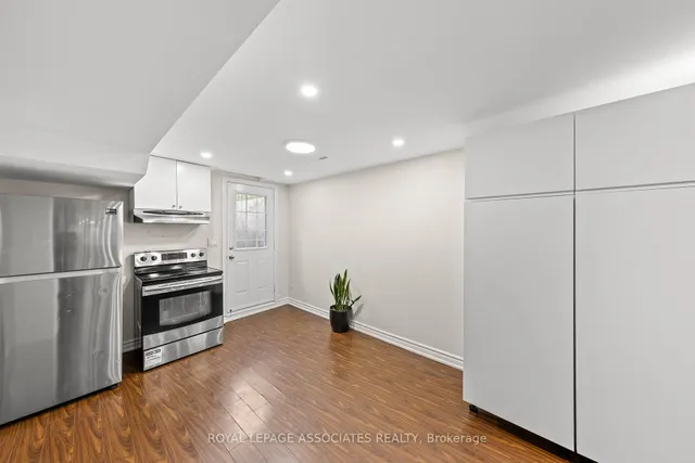 Additional image 31 of 47 Whiteway Crt