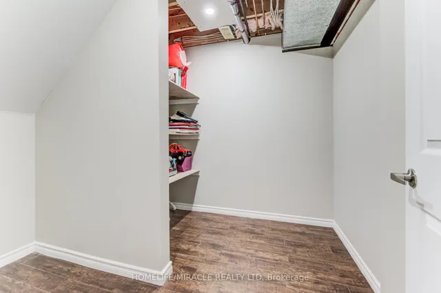 Additional image 37 of 124 Winding Wood Cres