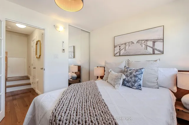 Additional image 20 of 1209 Queen St Unit 32