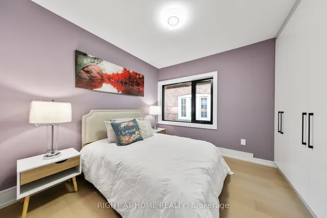 Additional image 31 of 35 Woburn Ave