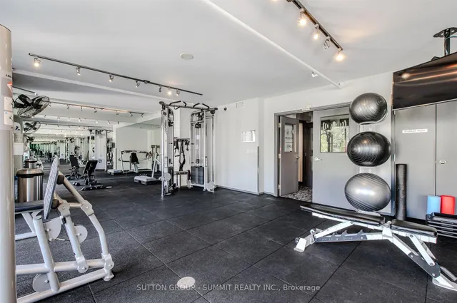 Additional image 38 of 281 Mutual St Unit 801