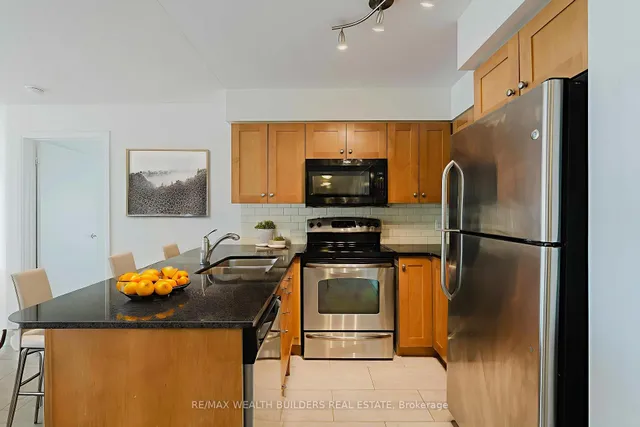Additional image 5 of 2181 Yonge St Unit 2702