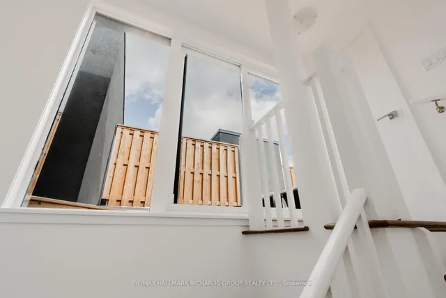 Additional image 19 of 35 Birchcliff Ave Unit 42