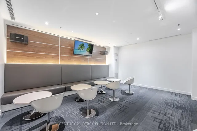 Additional image 27 of 19 Singer Crt Unit 1518