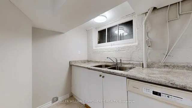 Additional image 37 of 107 Lawrence Cres