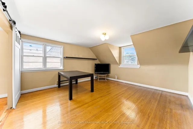 Additional image 8 of 907 Glencairn Ave