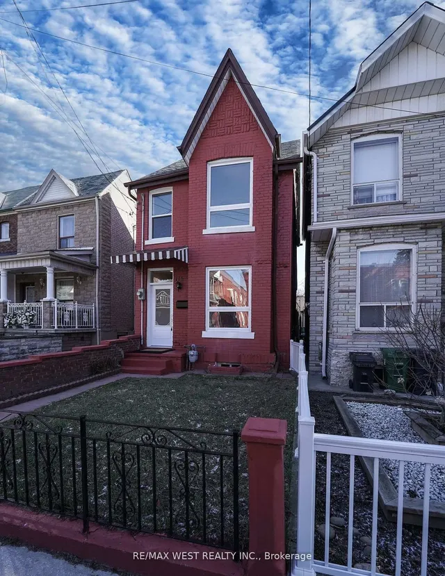 115 Edwin Ave