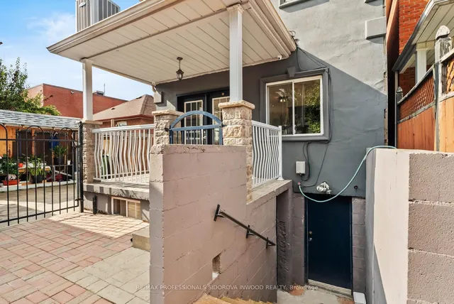 Additional image 37 of 197 Lambton Ave
