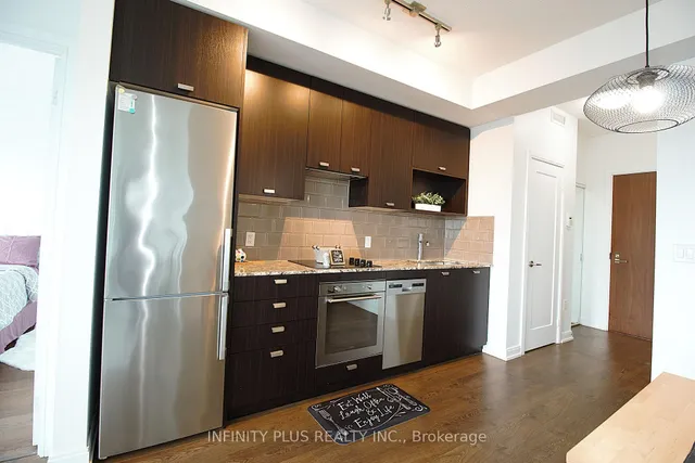 Additional image 8 of 275 Village Green Sq Unit 3419