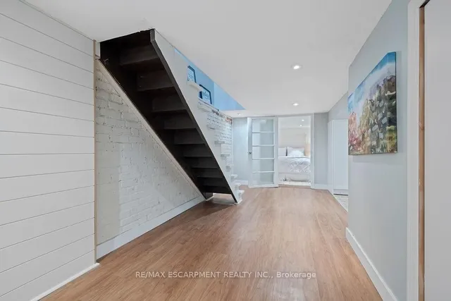 Additional image 25 of 406 Margueretta St