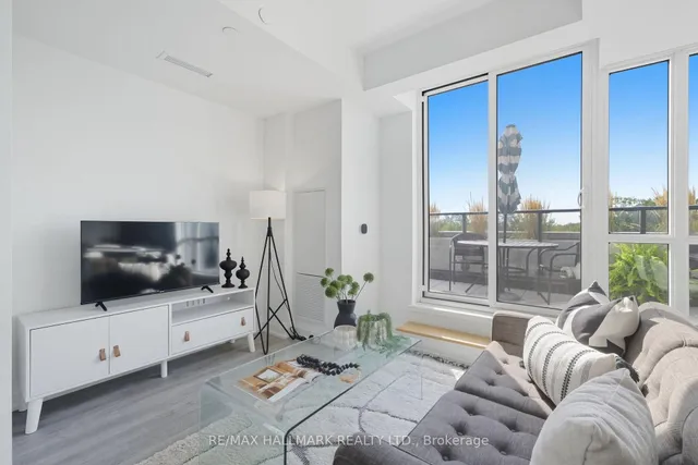 Additional image 10 of 2369 Danforth Ave Unit 513