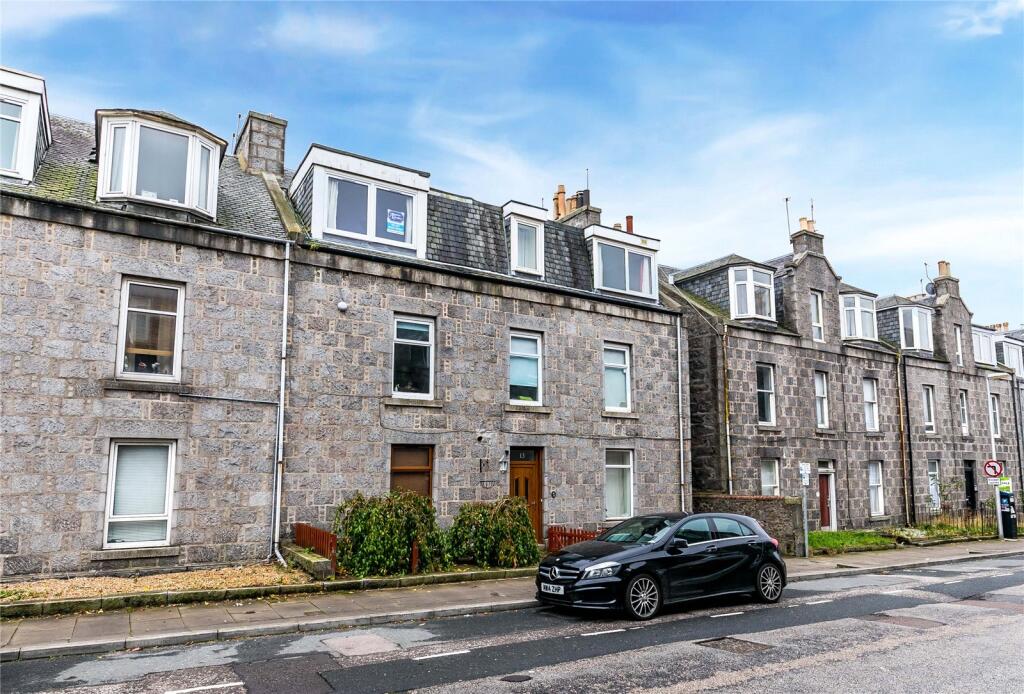 Lamond Place, Aberdeen, AB25