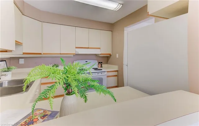 Additional image 18 of 1414 King St Unit 405