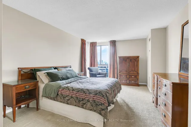 Additional image 13 of 3 Concorde Pl Unit 1202