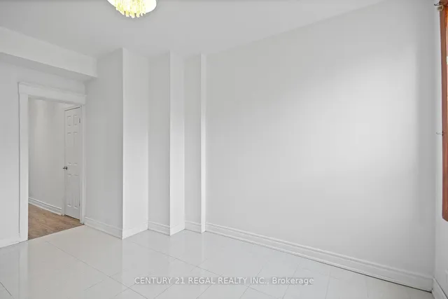 Additional image 25 of 300 Montrose Ave