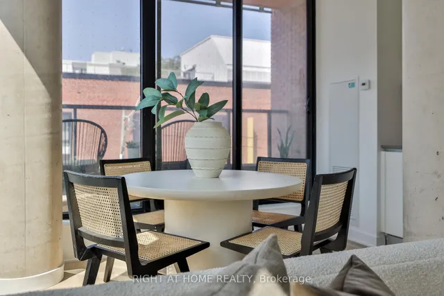 Additional image 9 of 2720 Dundas St Unit 208