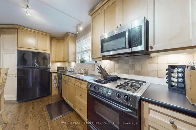 Additional image 9 of 242 Joicey Blvd