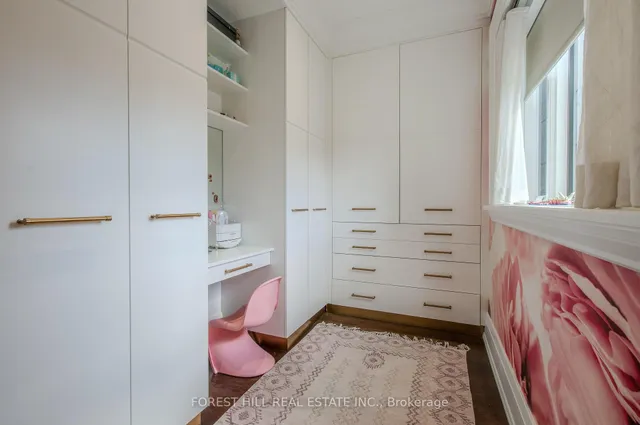 Additional image 35 of 176 Balmoral Ave