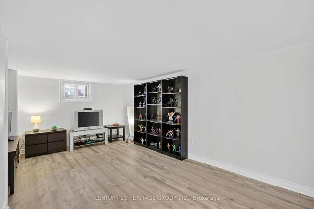 Additional image 8 of 1269 Broadview Ave